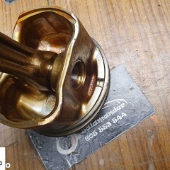 Tłok Tłoki BHS 06BA Korbowód Korba Panewki 2.0 ALT 20V Audi A4 B6 A6 C5 VW