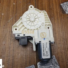 Silniczek Sterownik 8K0959801 8K0959802 8K0959811 8K0959812 Moduł Szyby Mechanizm Podnoszenia Przod Tyl Audi A4 B8 A5 Sedan Kombi