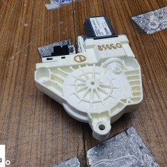 Silniczek Sterownik 8K0959801 8K0959802 8K0959811 8K0959812 Moduł Szyby Mechanizm Podnoszenia Przod Tyl Audi A4 B8 A5 Sedan Kombi