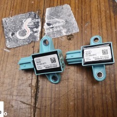 Czujnik Uderzenia 8K0955557C 1K0909606C Czujniki Uderzeniowy Sensor Audi A4 B8 A5 A6 Q5 VW Skoda Seat