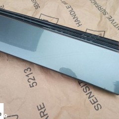 AUDI E-TRON LEWA LISTWA NA DRZWI PRZÓD 4KE853059A ORYGINAŁ KOLOR