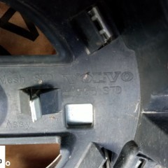 VOLVO V40 2 LIFT RDESIGN ATRAPA 3128376 4 R-DESIGN