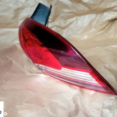 RENAULT CLIO IV KOMBI LAMPA TYŁ PRAWA 265507408R