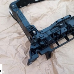 VW GOLF VIII 8 PAS PRZEDNI WZMOCNIENIE 5H0805588J ORYGINAŁ DEMONTAZ