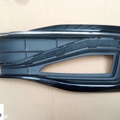 VW PASSAT B8 KRATKA R-LINE CHROM PRAWA ORYGINAŁ