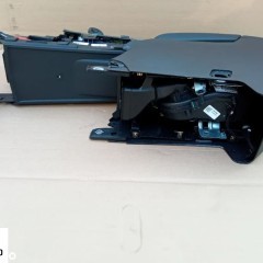 CADILLAC XT4 TUNEL MECHANIZM BIEGOW PANEL NOWY