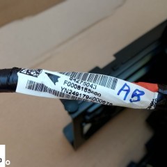 CADILLAC XT4 TUNEL MECHANIZM BIEGOW PANEL NOWY