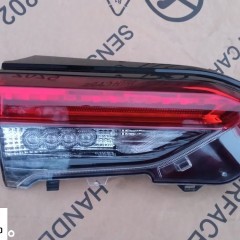 TOYOTA RAV4 V LAMPA PRAWA W KLAPA LED ORYGINAŁ