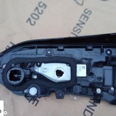 TOYOTA RAV4 V LAMPA PRAWA W KLAPA LED ORYGINAŁ