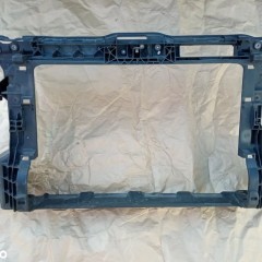 AUDI A1 PAS PRZEDNI 2010 ORYGINAŁ 8X0