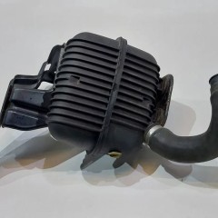 REZONATOR POWIETRZA AUDI A6 C6 SEDAN 8E0129955