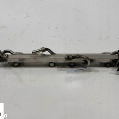 AUDI A4 B5 LISTWA WTRYSKOWA PALIWA 1.6B