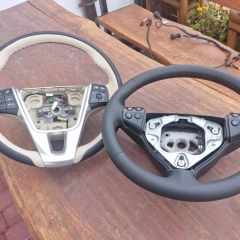 NOWA skórzana kierownica, szybka wysyłka, obszywanie