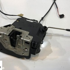 MERCEDES W203 ZAMEK DRZWI PRAWY PRZÓD PRZEDNI