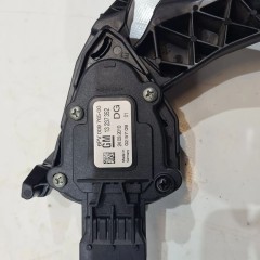 POTENCJOMETR PEDAŁ GAZU INSIGNIA A 2.0 CDTI 13237352