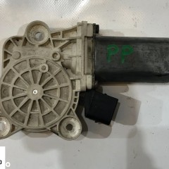 MERCEDES W203 SILNICZEK SZYBY PRAWY PRZÓD PRZEDNI