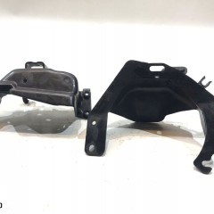 VOLVO V50 OBUDOWA FILTRA PALIWA ŁAPY 2.0D 04-12