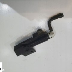 SUBARU LEGACY OUTBACK V SPRYSKIWACZ LAMPY PRAWY