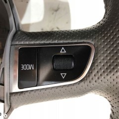 AUDI A4B8 KIEROWNICA MULTIFUNKCJA MULTIFUNKCYJNA