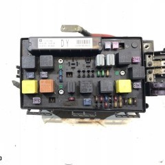 OPEL ASTRA H SKRZYNKA BEZPIECZNIKÓW 1.9 CDTI 2008