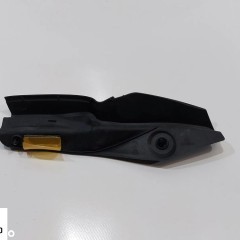 USZCZELKA KLAPY BAGAŻNIKA LEWA AURIS II 12-18r KOMBI