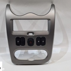 RAMKA PANEL RADIA KONSOLI DACIA DUSTER I 682603302R