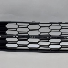 KRATKA ZDERZAKA PRZÓD OCTAVIA III 16-20r LIFT 5E0853677K