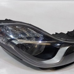 LAMPA PRZÓD PRAWA HYUNDAI IX20 10r EUR 92102-1KXXX