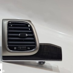 KRATKA NAWIEWU LEWA DEKOR GRAND CHEROKEE WK2 11r