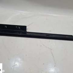 NAKŁADKA LISTWA PROGU PRZÓD PRAWY MERCEDES W251 A2516800035