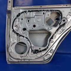 DRZWI TYŁ PRAWY PRAWE TOYOTA AURIS II 12-18r HB