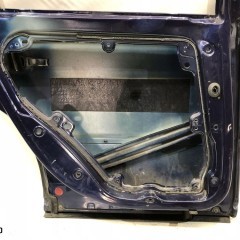 VW PASSAT B5 FL DRZWI LEWY TYŁ LISTWY LB5N