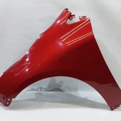 BŁOTNIK PRZÓD LEWY COROLLA E21 19r SEDAN