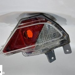 LAMPA PRZECIWMGIELNA ZDERZAKA TYŁ PRAWA TOYOTA RAV4 IV 15-18r LIFT