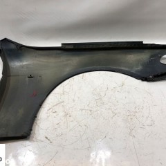 BMW 7 E65 BŁOTNIK LEWY PRZÓD PRZEDNI CZARNY