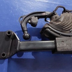 BELKA KULA HAK HOLOWNICZY SKŁADANY AUDI Q7 II 4M 15r 4M8803881E