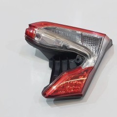 LAMPA W KLAPĘ PRAWY TYŁ TOYOTA CHR 81580-F4010-00