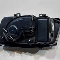 LAMPA REFLEKTOR PRZÓD PRAWY VW BORA 99-06r. 20-5633