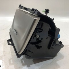 JEEP GRAND CHEROKEE WK2 POPIELNICZKA SCHOWEK PRZÓD