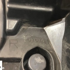 TOYOTA YARIS III LAMPA LED PRAWY PRZÓD REFLEKTOR