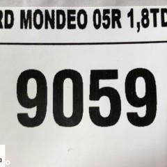 FORD MONDEO 3 III PÓŁOŚ LEWA KRÓTKA 1.8TDCI