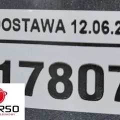 NAKŁADKA LISTWA PROGU PRAWA AVENSIS III T27 09-18r
