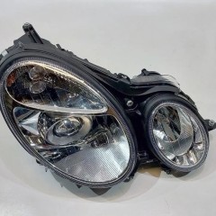 LAMPA REFLEKTOR PRZÓD PRAWY MERCEDES BENZ E KLASA W211 02-06r. 20-A625