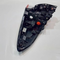 LAMPA PRAWY PRAWA TYŁ TYLNA TOYOTA CHR C-HR 17+ 81550-F4010-00 ORG