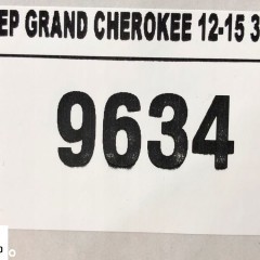 GRAND CHEROKEE WK2 RAMKA DRZWI WEWNĘTRZNA PP