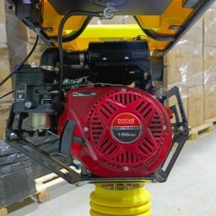 Skoczek Stopa wibracyjna Ubijak zagęszczarka AGM-POL DUCAR 196cc