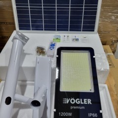 Lampa Solar Uliczna VÖGLER GmBh wersja PREMIUM 1200W