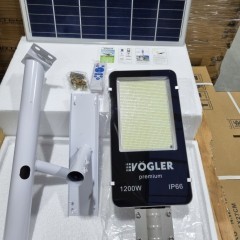 Lampa Solar Uliczna VÖGLER GmBh wersja PREMIUM 1200W