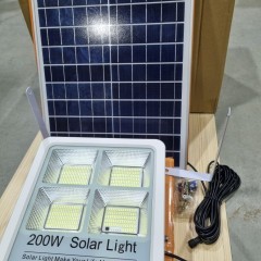 Lampa solarna VÖGLER GmBh 200W neutral, sensor zmierzchu, SMD