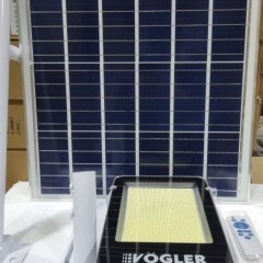 Lampa Uliczna Solarna VÖGLER GmBh wersja PREMIUM 2500W, latarnia